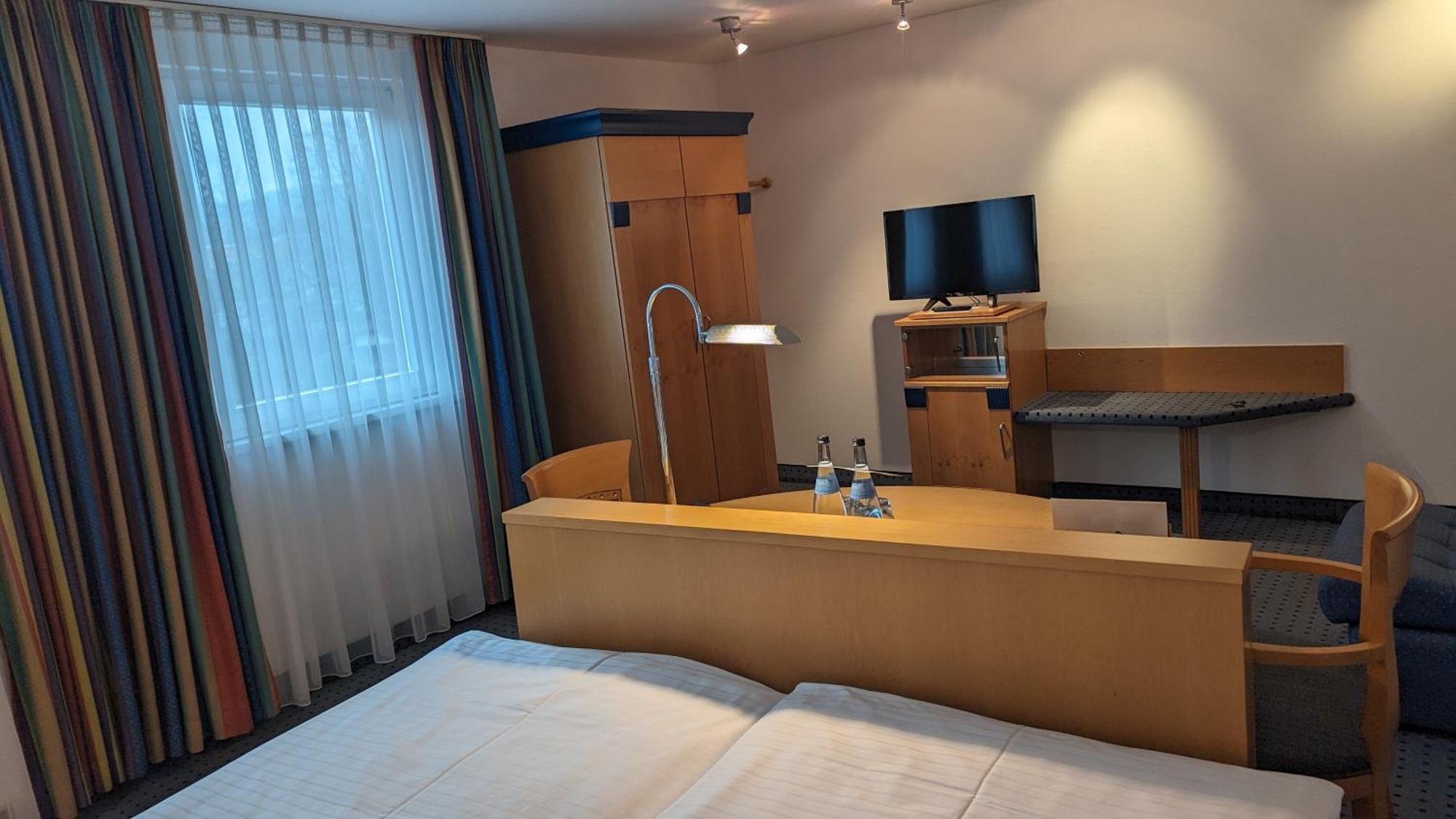 Hotel Gasthof Lang บาลิงเงน ภายนอก รูปภาพ